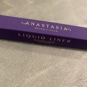 Anastasia Eyeliner